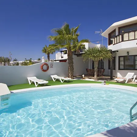 Apartment Charming Lanzarote Casa Tingu 3 Bedrooms Heated Private Pool Centre Of Puerto Del Carmen *